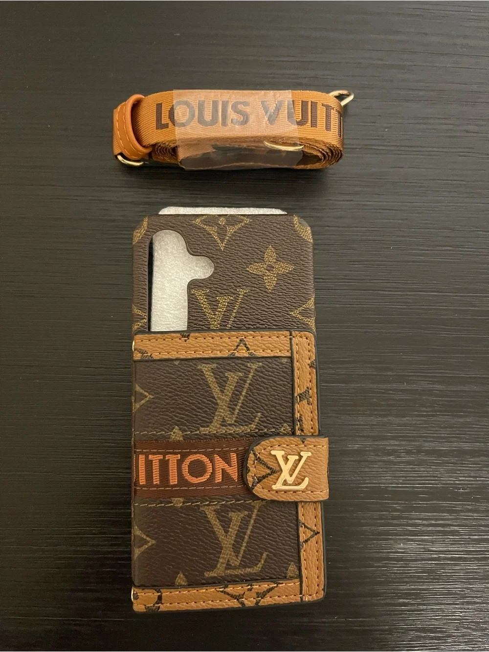 Samsung s25 regular Card Phone Case - Brown & Tan with detachable strap